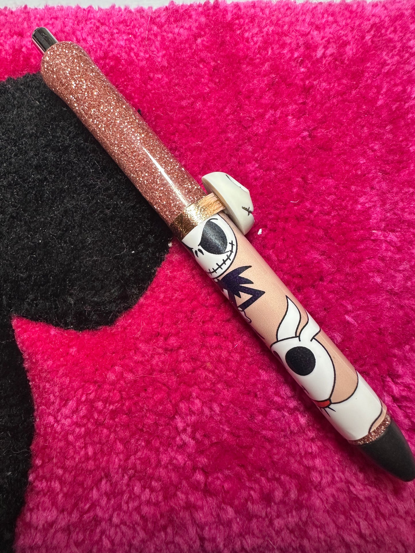 Skeleton pen